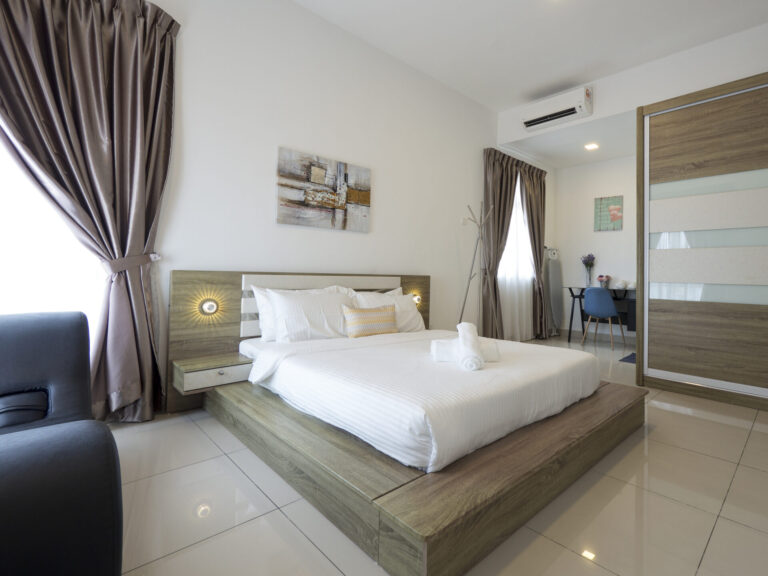 3-Bedrooms Home at Skysuites